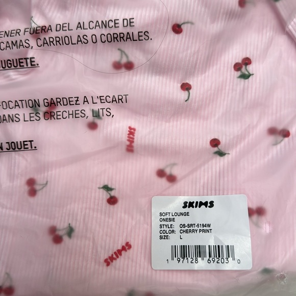 Skims cherry blossom onesie size large - Picture 7 of 9